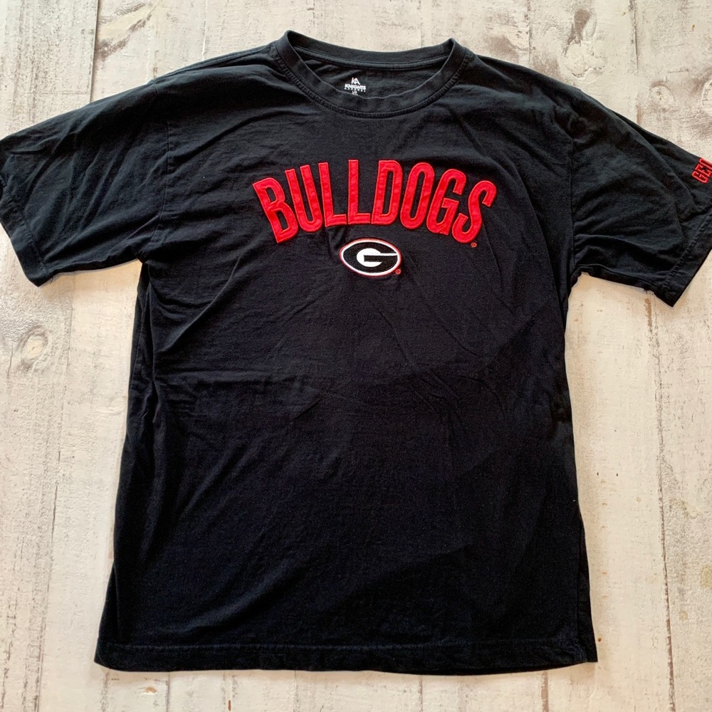 Used Georgia Bulldogs t shirt, size L